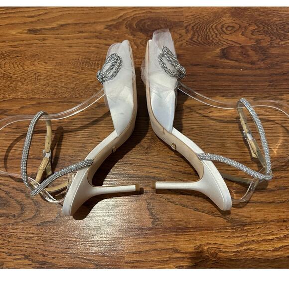 Badgley Mischka Sacred Soft White Pumps – Size 5.5 | Elegant Bridal Shoes - Picture 6 of 11